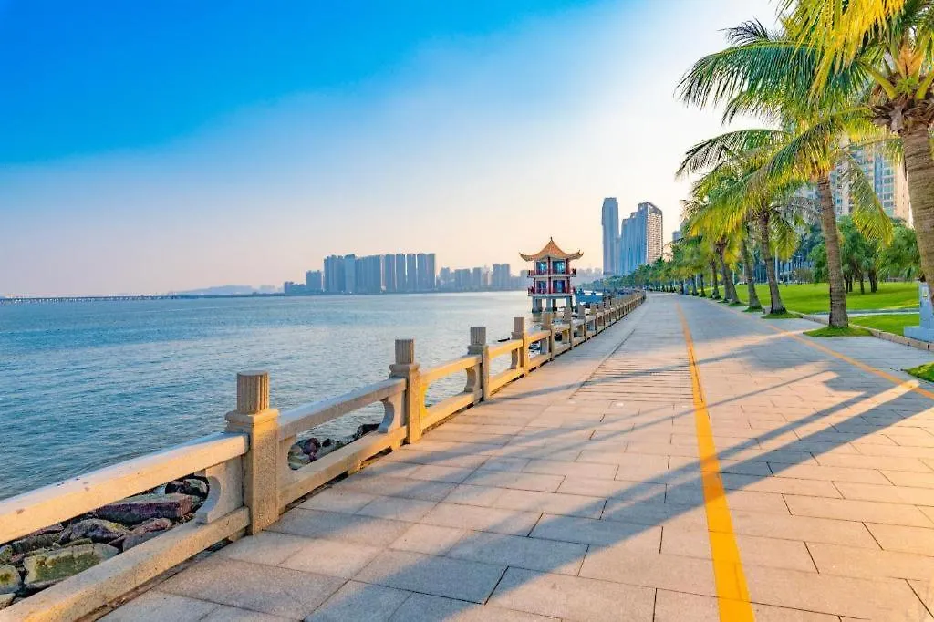 Yijian Holiday Hotel Zhuhai 3*,