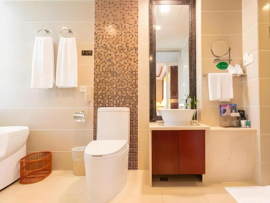 Yijian Holiday Hotel Zhuhai 3*,