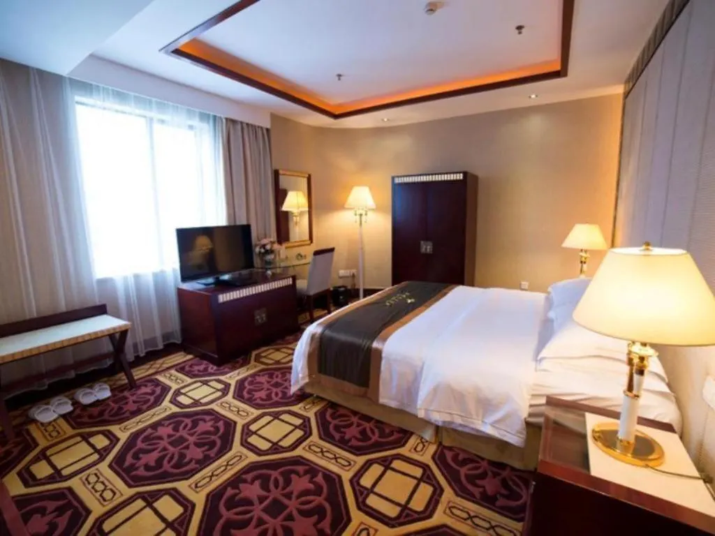 Yijian Holiday Hotel Ču-chaj