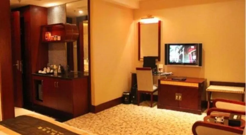 Yijian Holiday Hotel Zhuhai 3*,